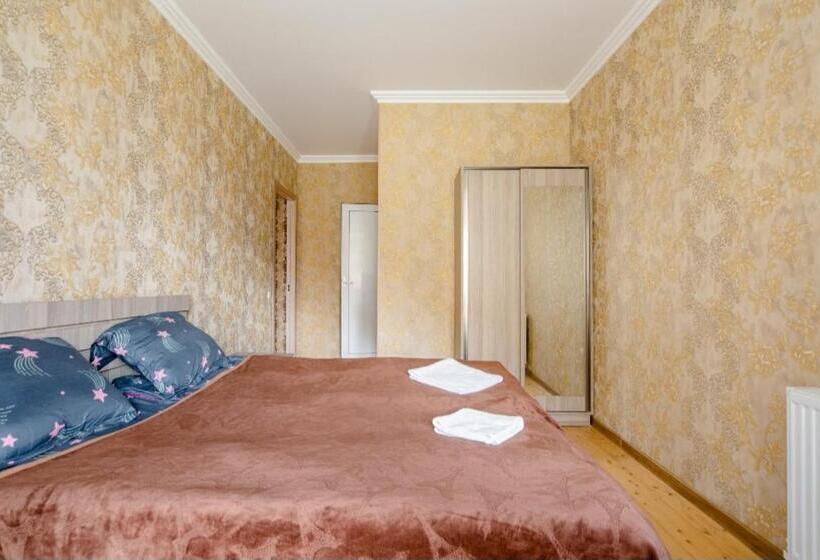 اتاق استاندارد با بالکن, Cozy Hotel Kazbegi