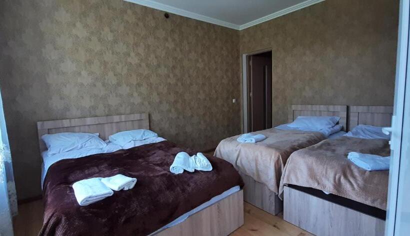 اتاق کلاسیک چهارنفره, Cozy Hotel Kazbegi