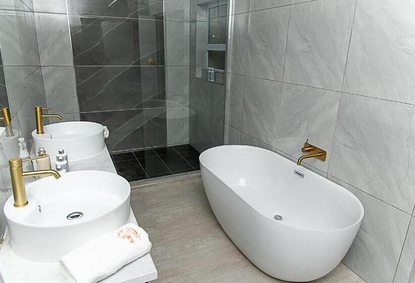 Вилла Deluxe 1 Спальня, Lilitha Boutique Hotel East London