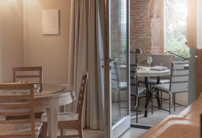 آپارتمان 1 خوابه با بالکن, Relais Lungagnola