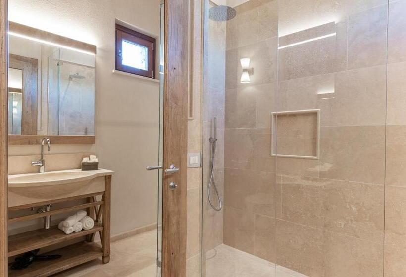 آپارتمان 1 خوابه با تراس, Relais Lungagnola