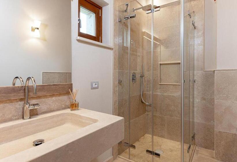 آپارتمان 1 خوابه, Relais Lungagnola