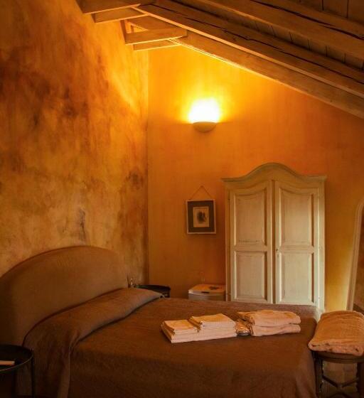 اتاق استاندارد با وان آب گرم, Maison Louis