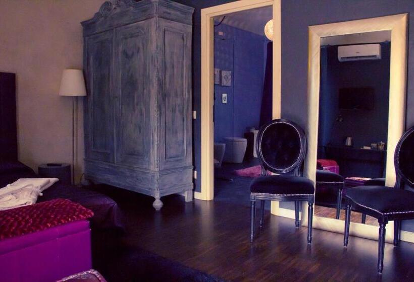 اتاق استاندارد با چشم‌انداز باغ, Maison Louis