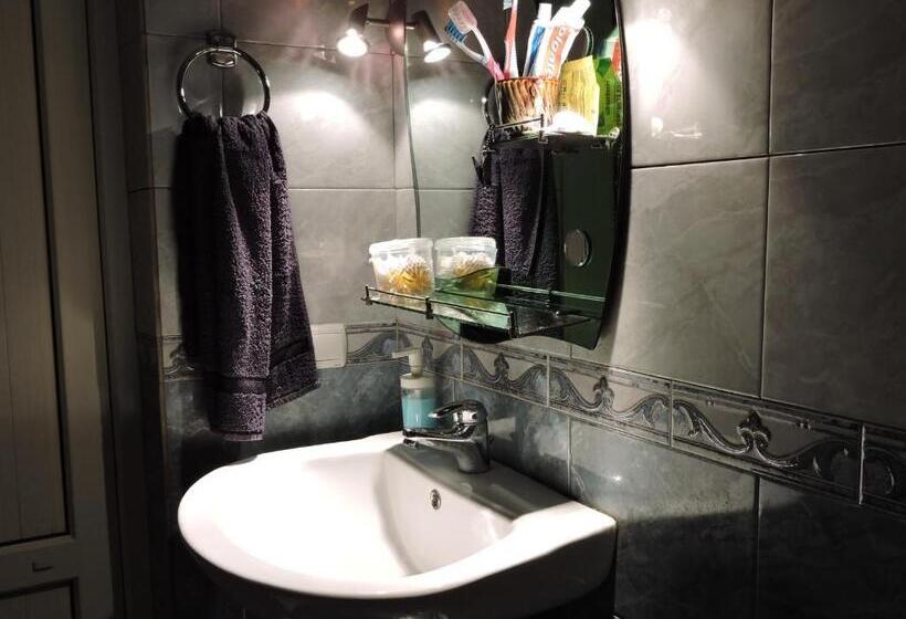 اتاق استاندارد با سرویس بهداشتی مشترک, Ethno House Inn Tianeti