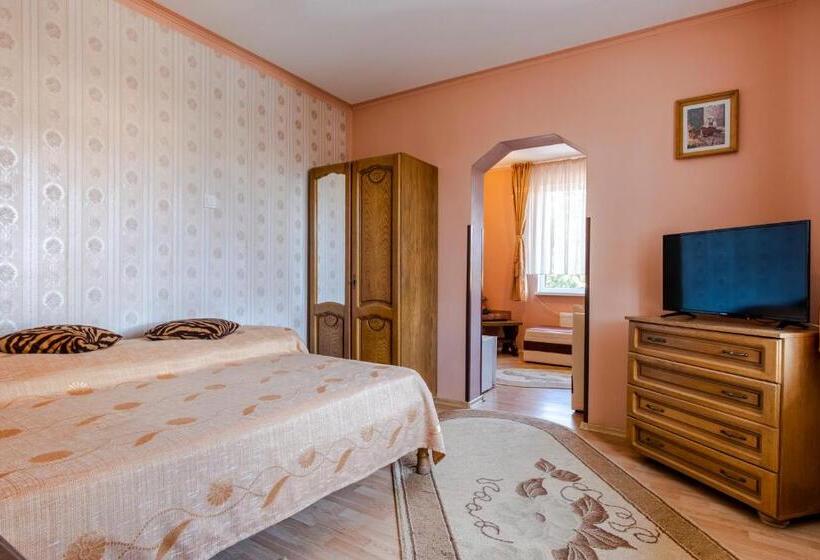 Quarto Familiar, Pensiunea Bucovina