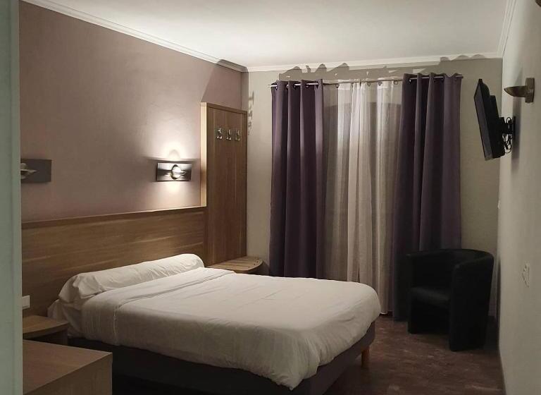 Апартаменты 1 Спальня Вид на Бассейн, Auberge De La Tour  Appartements