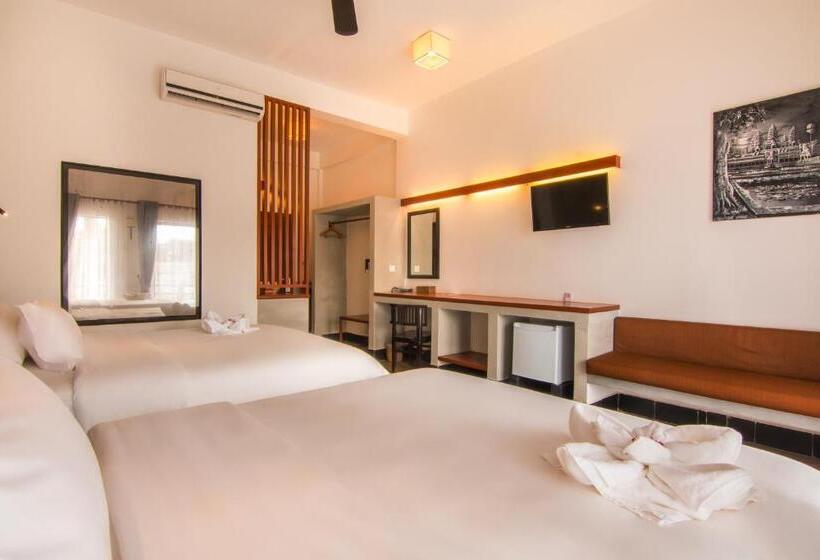 اتاق لوکس خانوادگی, Lok Taneuy Residence
