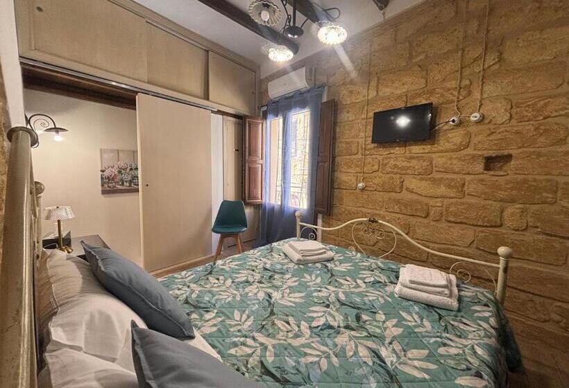 غرفة قياسية, Home Via Neve