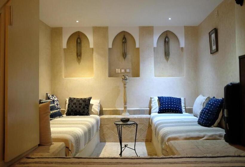 اتاق استاندارد با تخت بزرگ, Riad Tazzori