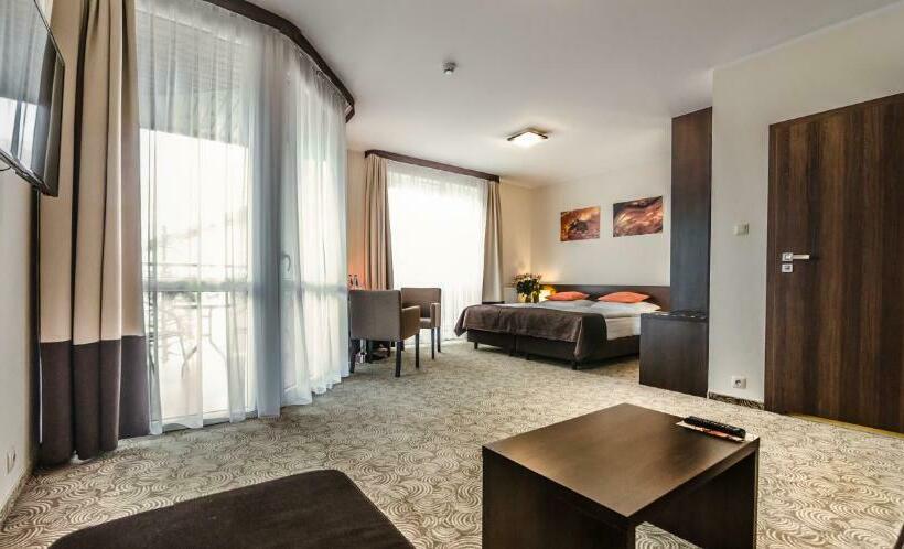 Quarto Familiar, Emocja Spa