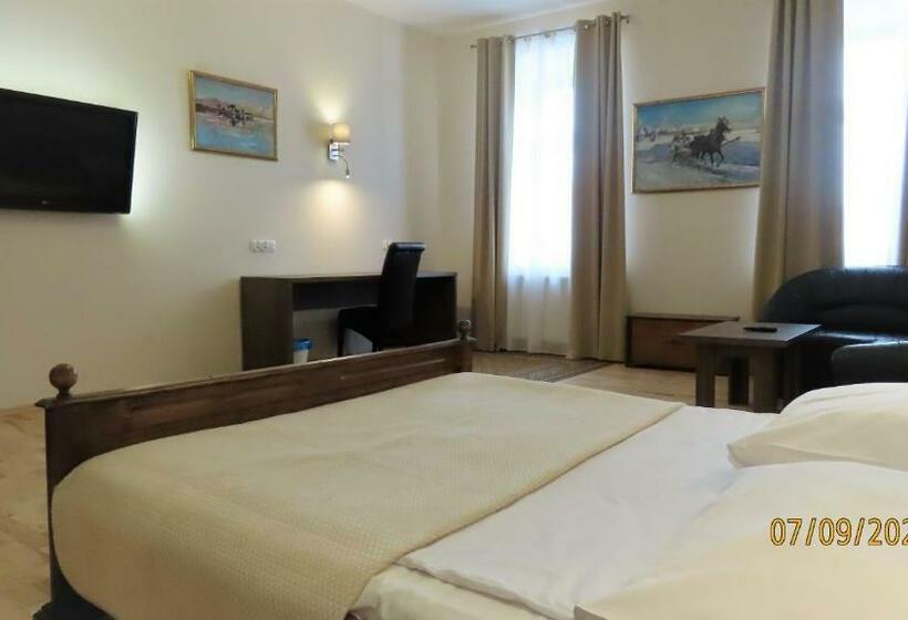 Королевский Люкс, Euro Apart