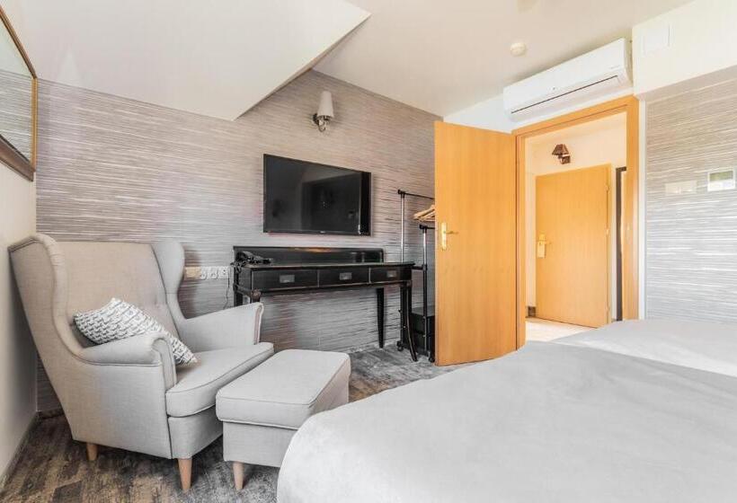 Apartamento 1 Dormitório, Kahlberg