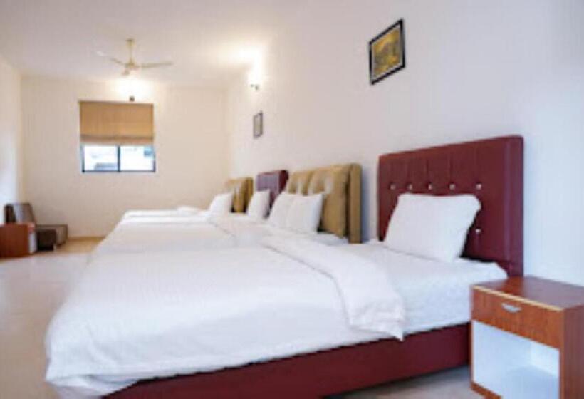 Номер Стандарт, Chateau Woods Kerala