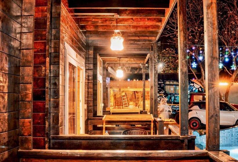 اتاق استاندارد با چشم‌انداز استخر, Obrigado Cottages