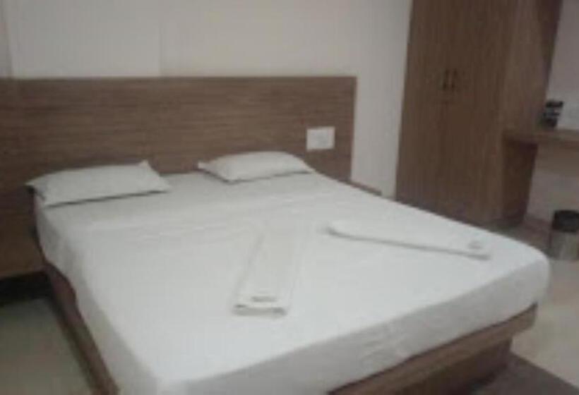 Номер Deluxe Кровать Кинг, Mandara Residency,padu