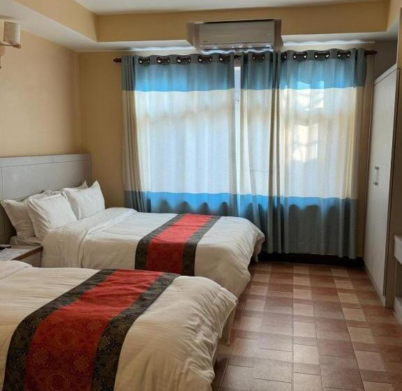 اتاق لوکس, Tashi Pal Hotel Pvt. Ltd