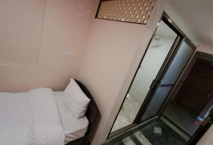 اتاق اکونومی یک تخته, Tashi Pal Hotel Pvt. Ltd