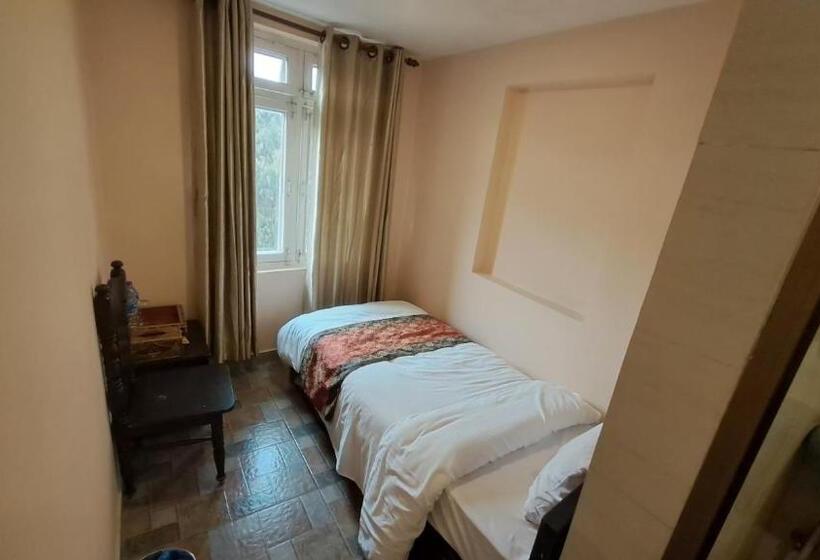 اتاق اکونومی یک تخته, Tashi Pal Hotel Pvt. Ltd