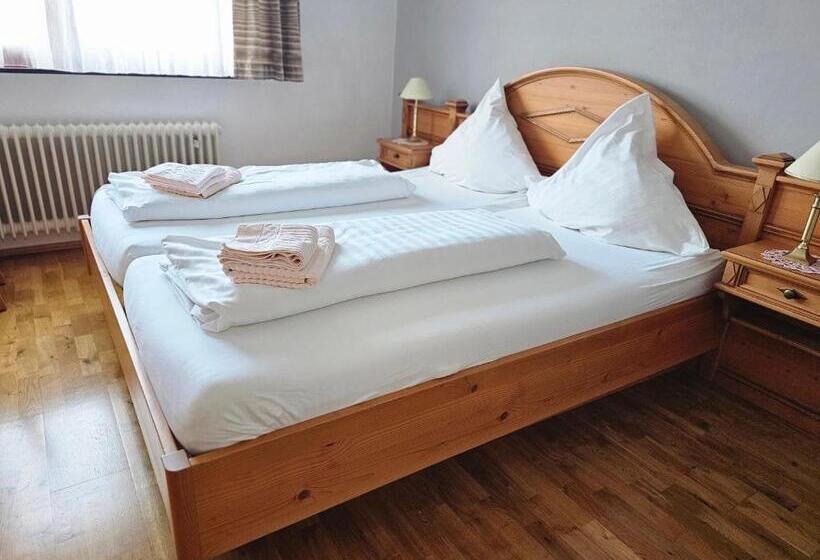 Quarto Estandar Individual, Landgasthaus Sternen