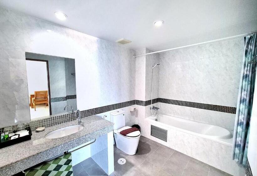 Номер Стандарт с Балконом, Nanthana Villa