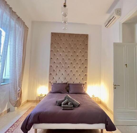 اتاق کلاسیک چهارنفره, Aristocasa B&b Luxury Rooms