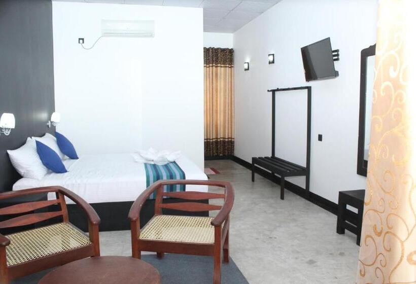Номер Стандарт Вид на Озеро, Green Lake View Yala Resort