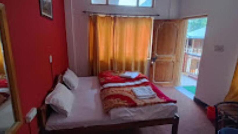 스탠다드 트리플 룸, Shivalik Kitchen Home Stay , Harsil