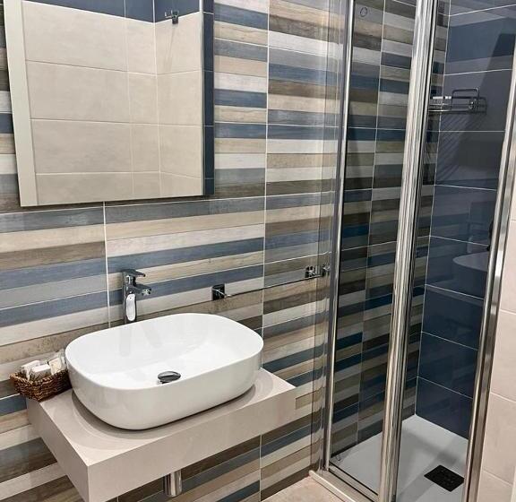 اتاق استاندارد یک نفره, Gemini Rooms