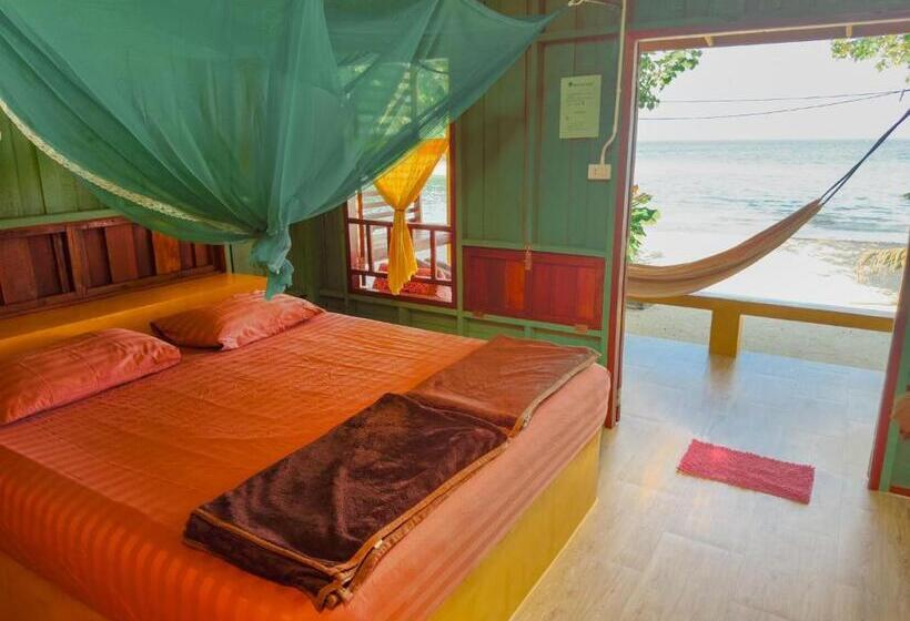 بانگلوی استاندارد, Sawasdee Resort