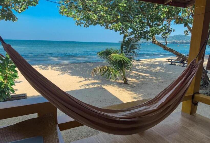 بانگلوی استاندارد, Sawasdee Resort