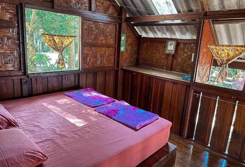 بانگلوی استاندارد با چشم‌انداز دریا, Sawasdee Resort