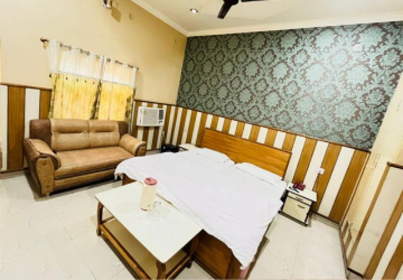 Номер Deluxe Кровать Кинг, Shri Ram Hotel , Ayodhya