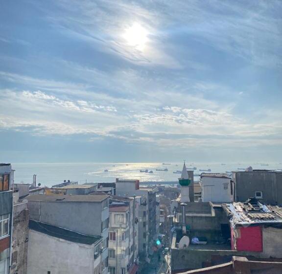 استودیوی استاندارد, Yeldeği̇rmeni̇ Otel