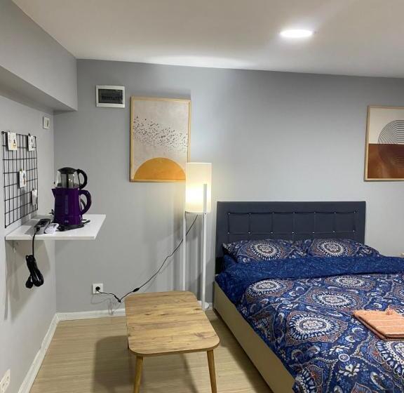 استودیوی استاندارد, Yeldeği̇rmeni̇ Otel