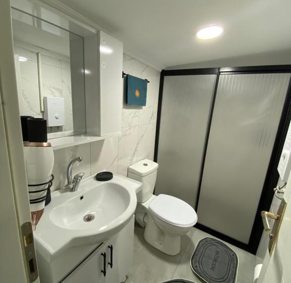 استودیوی استاندارد, Yeldeği̇rmeni̇ Otel