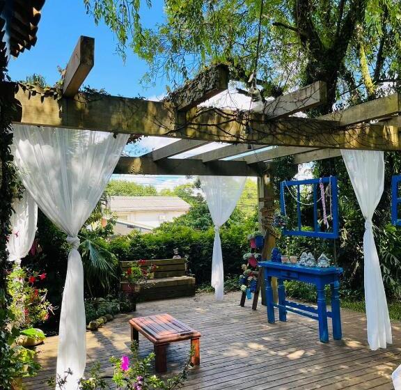 سوئیت با وان آب گرم, Pousada Quinta Dos Medeiros Canela E Ipê Amarelo Gramado