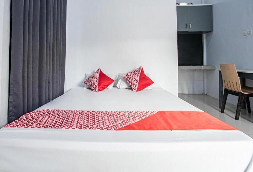 اتاق لوکس, Oyo 93476 Owo Guest House Syariah