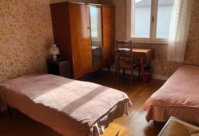 Quarto Quádruplo Estandar, Chambre 2 Dans Un Appartement