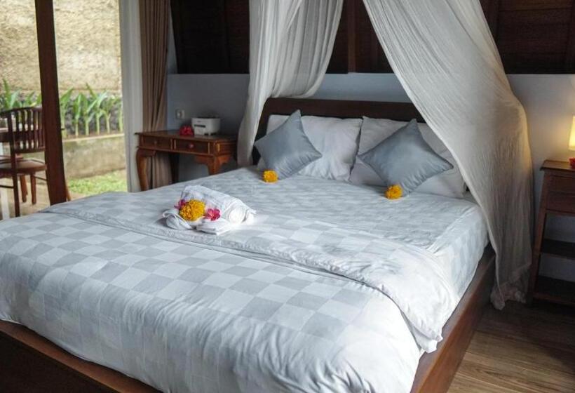 Номер Стандарт Вид на Бассейн, Nyamane Ubud Green View Villas By Eps