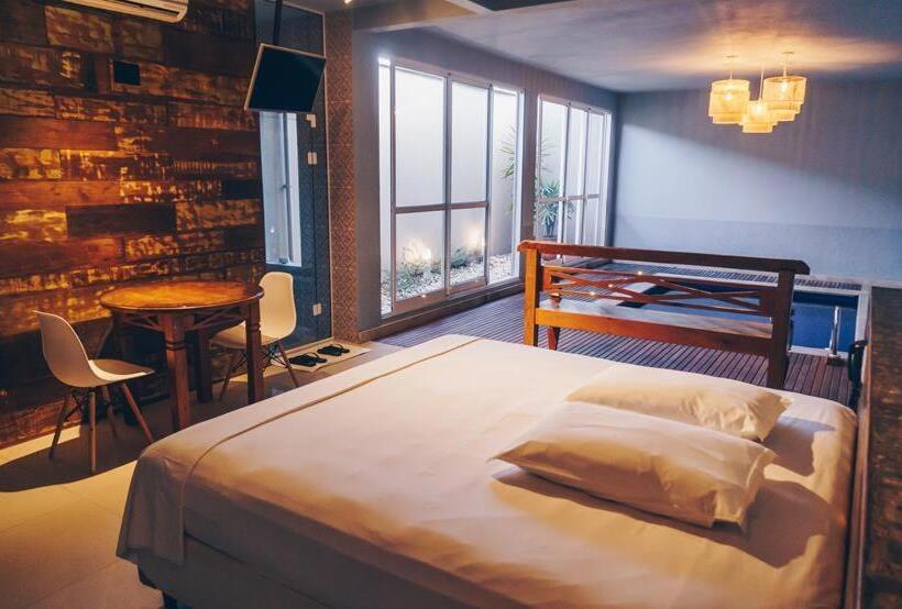 전용 풀장 주니어 스위트, Champagne Motel By Drops