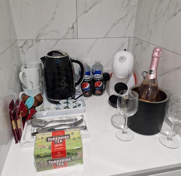 Номер Deluxe, The Ivy Garden Suite