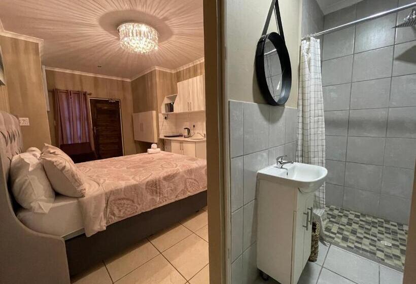 Номер Superior, Domin Luxury Suites