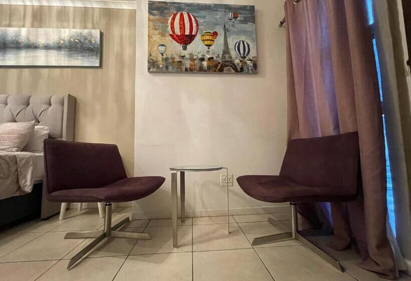 Номер Superior, Domin Luxury Suites