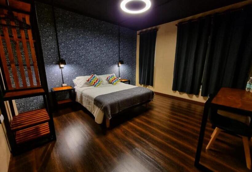 اتاق استاندارد, Tinka