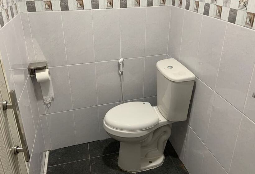 디럭스 스위트, Capital O 93437 Embung Banteran Cottage