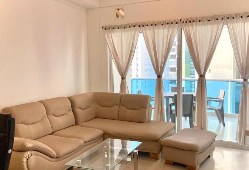 آپارتمان 1 خوابه با چشم‌انداز دریا, Charming 2br Apartment With Terrace In El Laguito