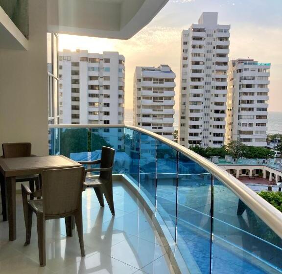 آپارتمان 1 خوابه با چشم‌انداز دریا, Charming 2br Apartment With Terrace In El Laguito