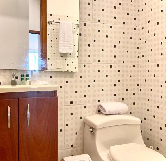 آپارتمان 1 خوابه با چشم‌انداز دریا, Charming 2br Apartment With Terrace In El Laguito