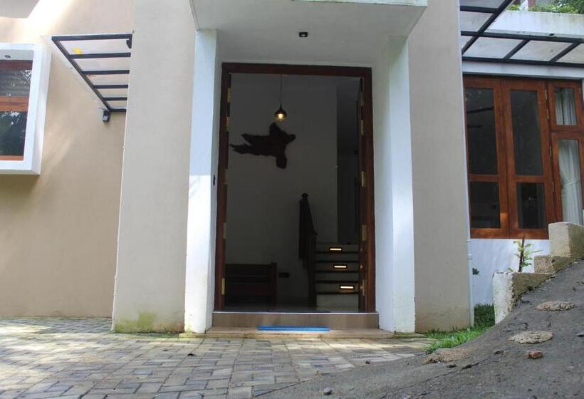 اتاق استاندارد, Kandy Lotus